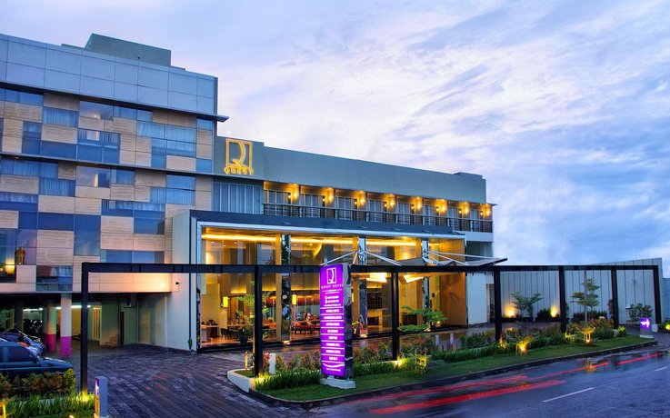 Quest Hotel Simpang Lima - Semarang